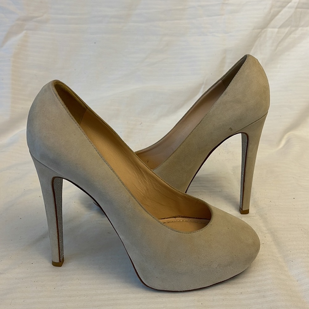 Rene Caovilla Platform Pump Nude Suede Size 38 USA 8